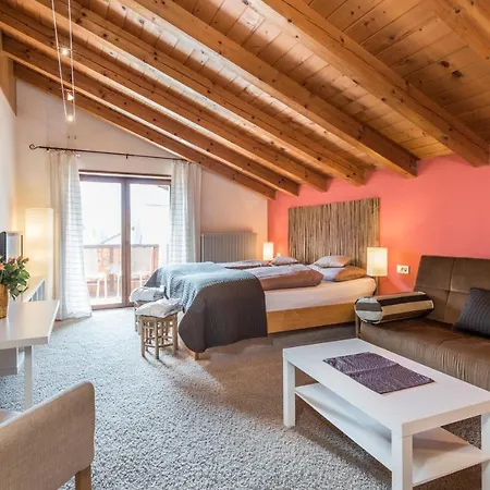 Bamboo Haupthaus