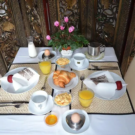 Bamboo Haupthaus 4*