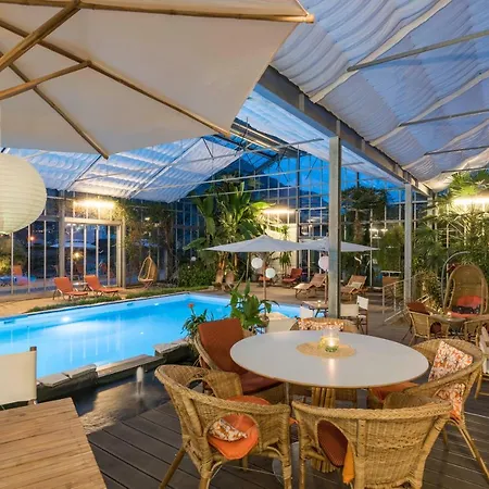 Bamboo Haupthaus Hotel 4*